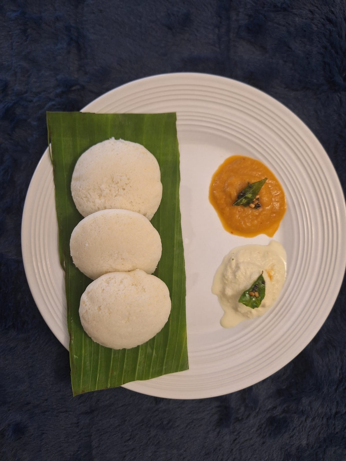 Idly with Chutney